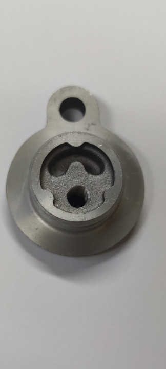 Торцевая крышка распределительного вала P007000123410000 Торцевая крышка распределительного вала P007000123410000