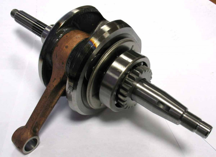 Коленвал Stels ATV 300B в сборе 2.1.01.0010 LU015132 Коленвал Stels ATV 300B в сборе 2.1.01.0010 LU015132