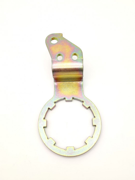 Рычаг ограничитель левый снегоход Stels Viking 600/800 JU107696 S800-34001001 Рычаг ограничитель левый снегоход Stels Viking 600/800 JU107696 S800-34001001