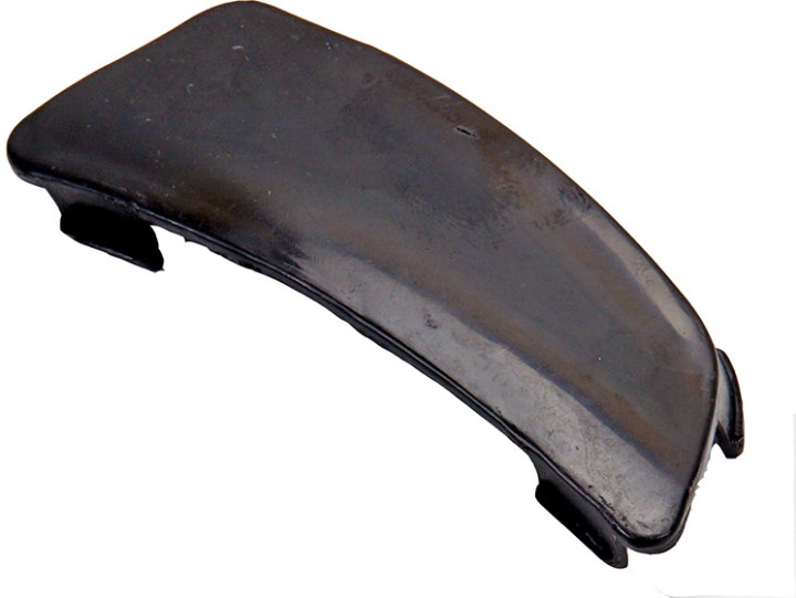 Заглушка крышки спинки сиденья левая, пластик снегоход Stels Капитан LU091349