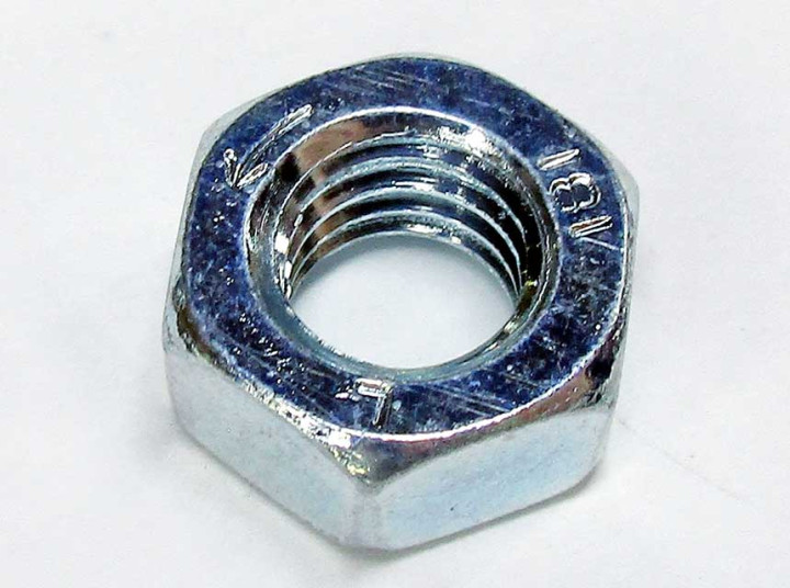 Гайка М8 DIN 934 резьба левая JU074564