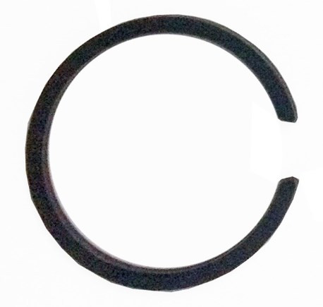 Кольцо стопорное промежуточного вала КПП 28.0x1.0мм снегоход Stels Viking LU079979