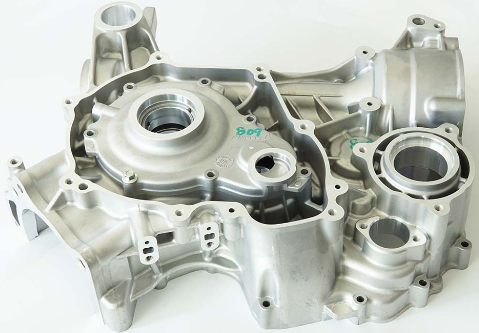 Картер двигателя, правая половина с крышкой, в сборе для квадроцикла Segway F01C10220001 LU097164 Картер двигателя, правая половина с крышкой, в сборе для квадроцикла Segway F01C10220001 LU097164