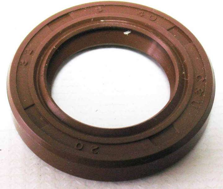 Сальник 20х32х6 C&U снегоход Stels Капитан LU025425