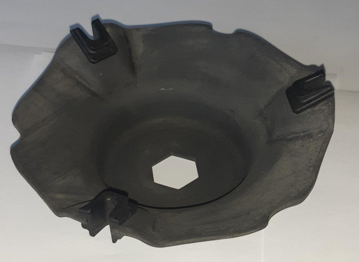 Крышка подвижной половины ведущего шкива вариатора CVTech Stels Guepard 650cc в сборе LU095772