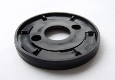 Крышка выходная топливного бака, пластик снегоход Stels 600см3 JU065038