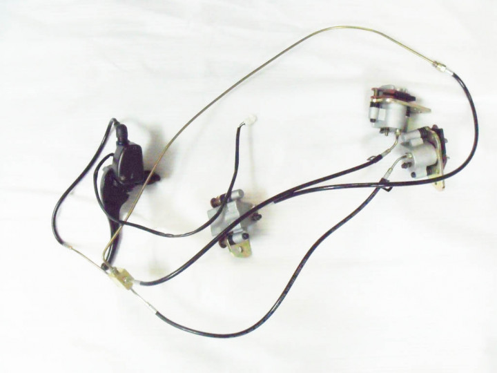 Тормоз ручной гидравлический Stels ATV 300B (три суппорта) 4.3.09.1010 LU019217 Тормоз ручной гидравлический Stels ATV 300B (три суппорта) 4.3.09.1010 LU019217