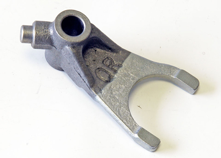 Вилка механизма переключения передач снегоход Stels Капитан LU092423