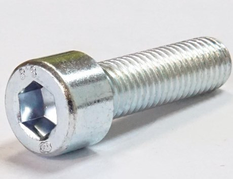 Винт М10х35 DIN 912-88P JU101270