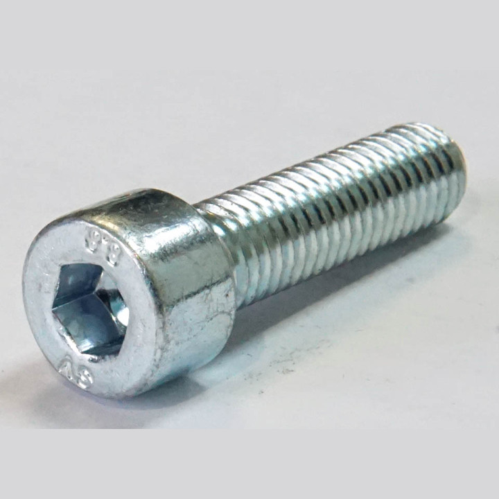 Винт М8х30 DIN 912-88P JU061123
