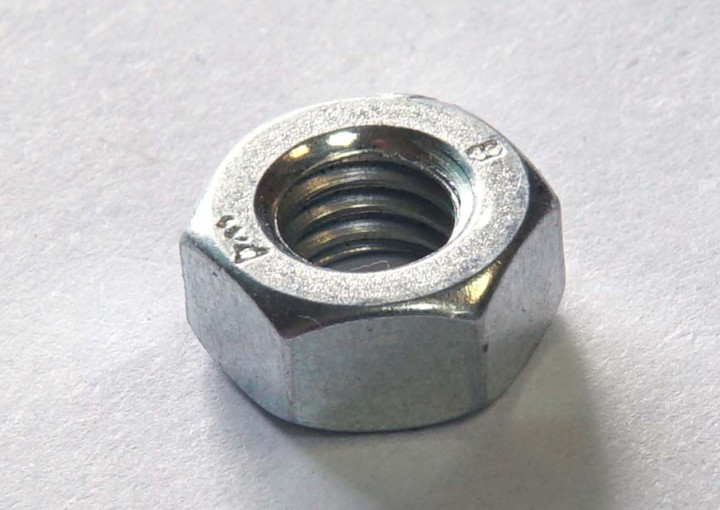 Гайка М6 DIN 934 JU056063 Гайка М6 DIN 934 JU056063