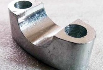 Кронштейн крепления руля верхний Stels ATV 300B 4.4.01.0030 LU015103