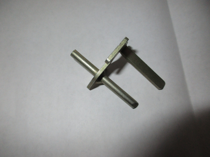 Замок сиденья Stels Leopard A600Y 6800104-1-00 JU075080