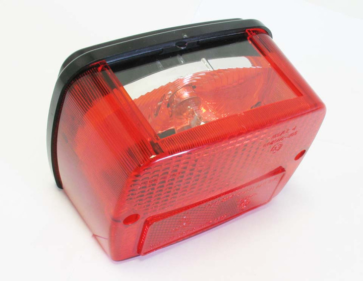 Блок-фара задняя снегоход Stels 12В LU087415 LU053550 LU074910 LU101037   