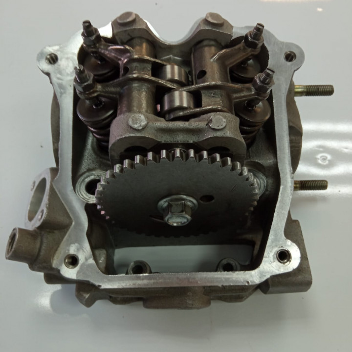 Головка блока цилиндра, задняя Б/У 100302-001-0000 LU049805 Головка блока цилиндра, задняя Б/У 100302-001-0000 LU049805