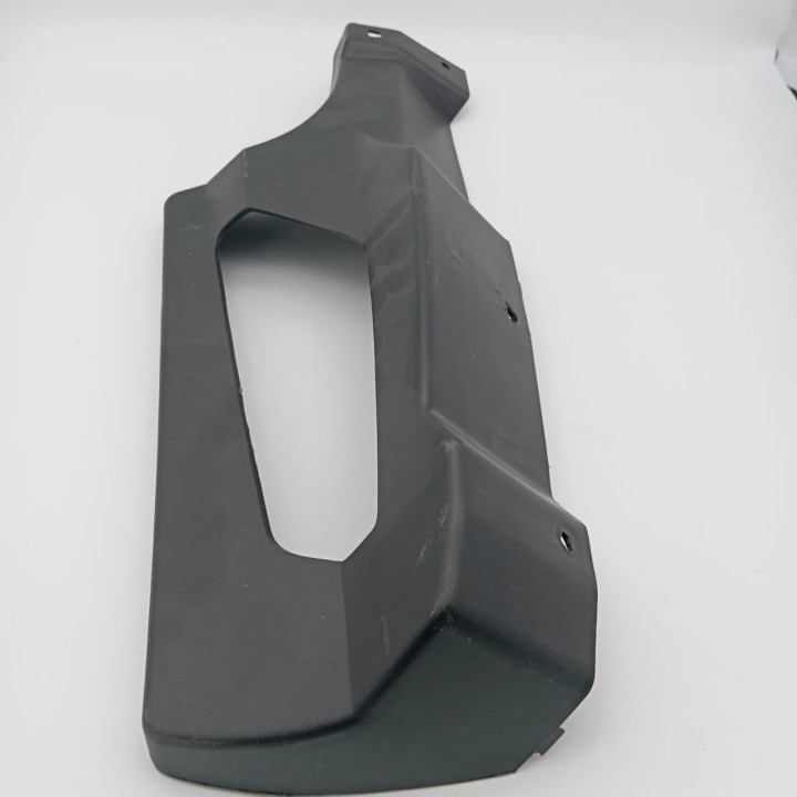 Щиток облицовочный заднего правого фонаря Stels ATV 300B 6.2.01.0080 LU018997