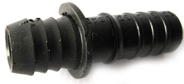 Штуцер воздушного фильтра пластик JU051939 Штуцер воздушного фильтра пластик JU051939