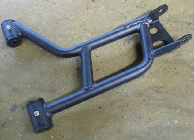 Рычаг задней подвески верхний левый Stels Guepard А800GK-2914031СБ 