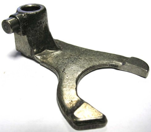 Вилка механизма переключения передач, левая, сталь STELS TRIGGER 50 SM/X LU015262 219101170001