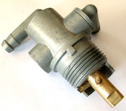 Кран топливный Stels Leopard 500/600 Stels 300B 116000-102-0080 LU051960  LU015116