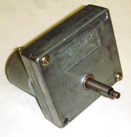 Мотор сервопривода дифференциала Stels 500 Kazuma\GT нового образца P660-2300640 LU080635