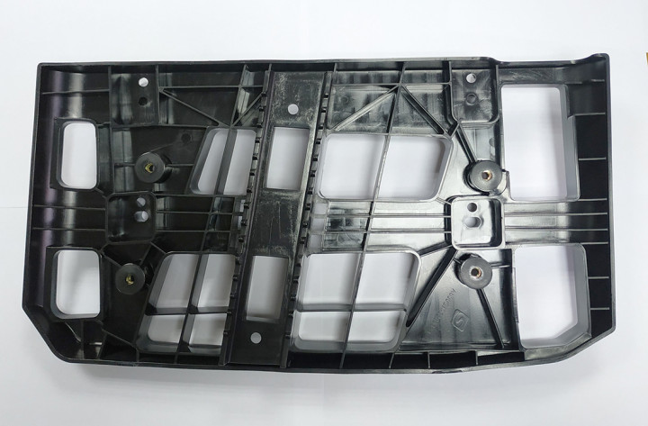 Основание правой опоры для ног Stels Guepard (черный) пластик 840514-103-0000 LU069264 Основание правой опоры для ног Stels Guepard (черный) пластик 840514-103-0000 LU069264