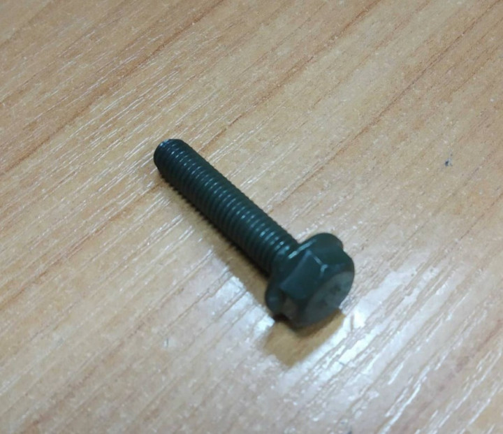 Болт с фланцем Stels Kazuma\GT - Stels Leopard M6х1.0х30мм , сталь GB5787-86_M6x30 LU014747