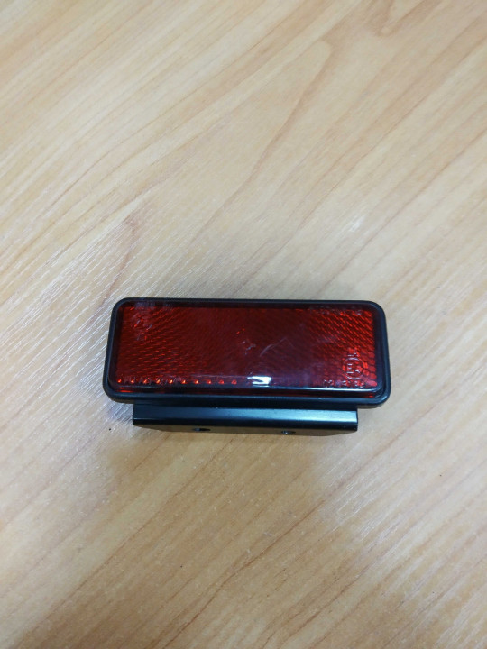 Световозвращатель задний (красный) стелс динли F020265-00 LU013810 Световозвращатель задний (красный) стелс динли F020265-00 LU013810