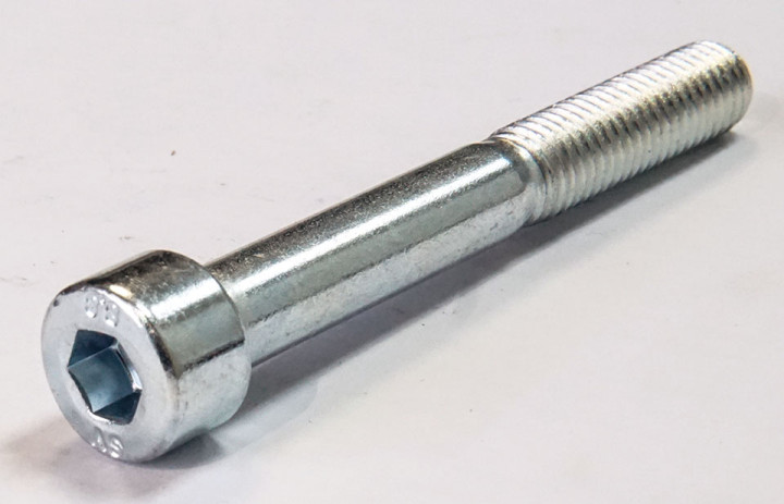 Винт M8x65 DIN 912-88P JU097770