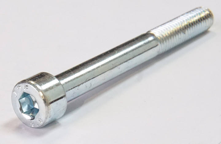 Винт M8x70 DIN 912-88P JU061653