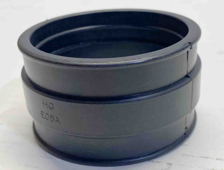 Патрубок впускного коллектора Stels Guepard 2.0 резина LU093232 Патрубок впускного коллектора Stels Guepard 2.0 резина LU093232