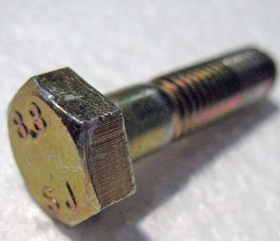 Болт М10х40 DIN 931-88P JU056054 Болт М10х40 DIN 931-88P JU056054