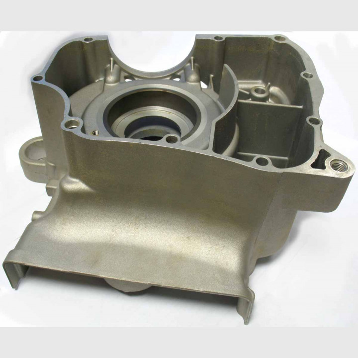 Картер двигателя левая половина Stels ATV 300B 2.2.01.0210 LU018927