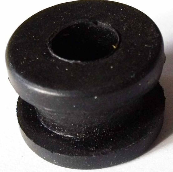 Подушка корпуса воздушного фильтра передняя Stels Leopard резина 110902-102-0000 LU021466