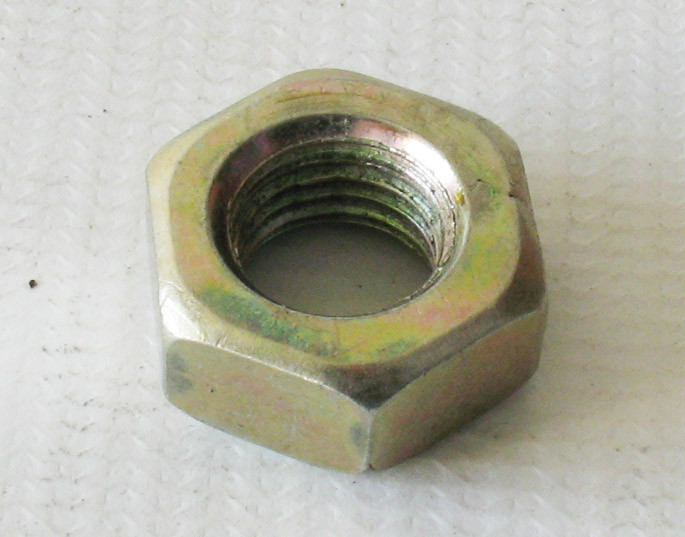 Гайка M10х1.25мм (левая резьба) снегоход Stels LU033545