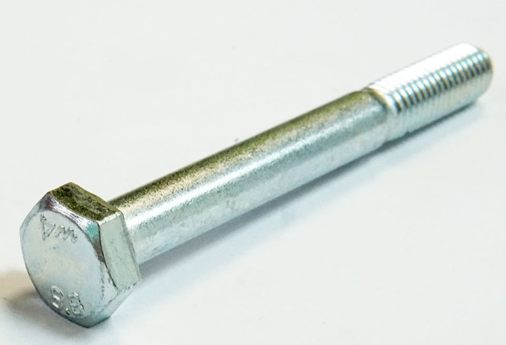 Болт M10x90 DIN 931-88P JU095472 Болт M10x90 DIN 931-88P JU095472