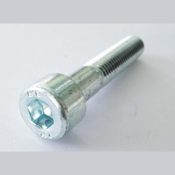 Винт M8x45 DIN 912-88P JU056060
