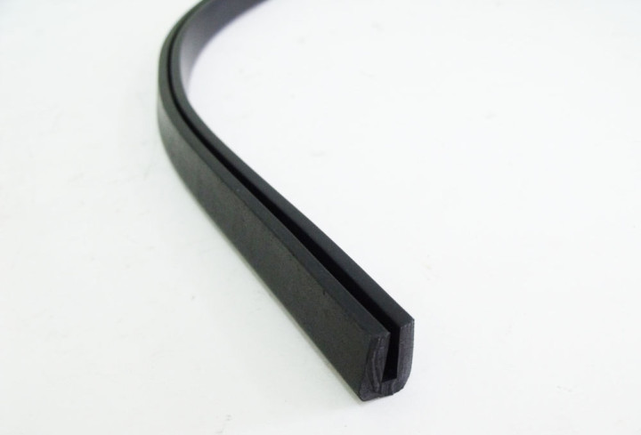Уплотнитель спинки Ataman (L=370мм) JU073120