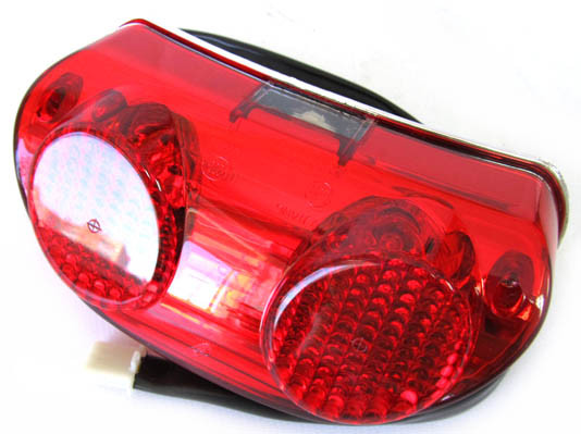 БЛОК-ФАРА ЗАДНЯЯ 12В DELTA 150 82000J90P001 LU005370