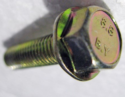 Болт M6x28 DIN 6921-88P для квадроцикла Segway F01000014001 LU095959