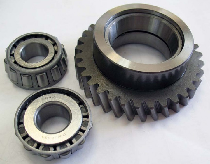 Шестерня промежуточная КПП 32Z с подшипниками DW30303 в сборе снегоход Stels Rosomaha Viking 172202-800-0000 LU079972