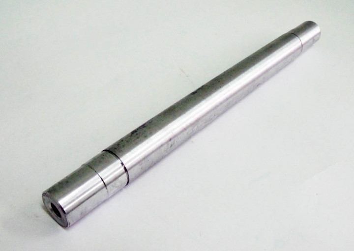 Ось вал промежуточный 317х25,5мм снегохода Stels JU048573