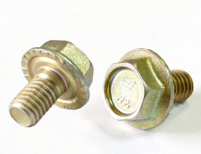 Болт M6x1,0x10 DIN 6921-88P, с насечкой JU059073