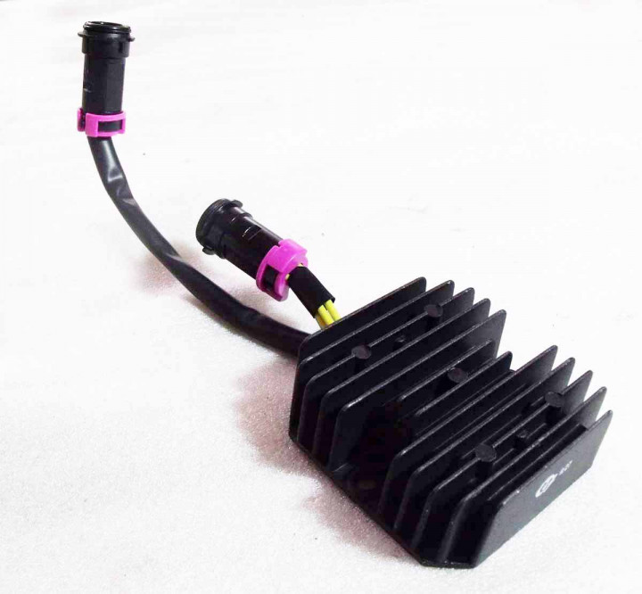 Регулятор напряжения Stels ATV 300B 12в 5.3.01.0081 LU019140