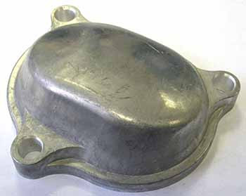 Крышка доступа к выпускным клапанам Stels ATV 300B 2.1.01.0370 LU018889