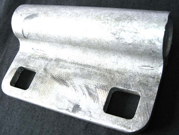 Кронштейн крепления ДВС задний верхний снегоход Stels Viking 100101-800-0000 JU051989