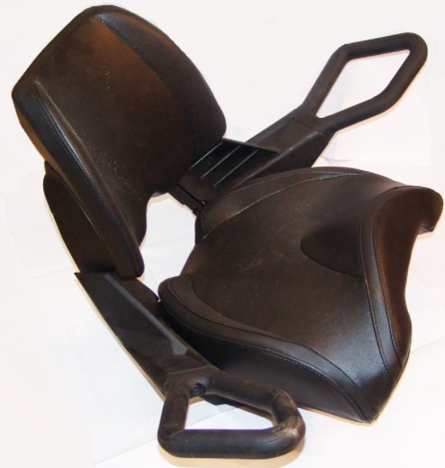 Сидение заднее в сборе с поручнями Stels Guepard A800GK-6820010СБ LU080938 Сидение заднее в сборе с поручнями Stels Guepard A800GK-6820010СБ LU080938