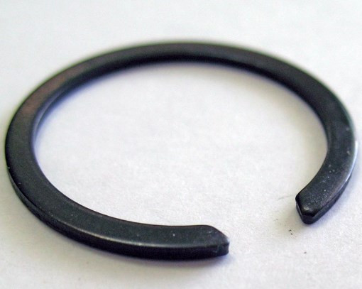 Кольцо стопорное первичного вала КПП 25.0x1.0мм cнегоход Stels, сталь 9407-025-10 LU079984