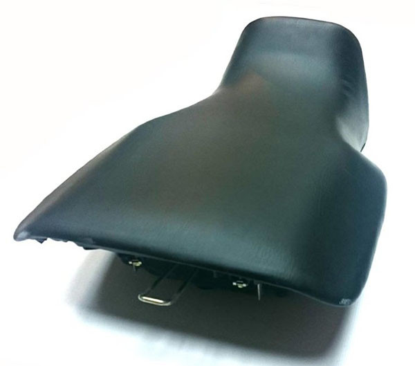 Седло мотоциклетного типа Stels ATV 300 B 6.1.01.0000 LU018966 Седло мотоциклетного типа Stels ATV 300 B 6.1.01.0000 LU018966