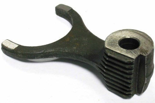 Вилка включения дифференциала Stels 500 Kazuma\GT P660-2300525 LU018482 Вилка включения дифференциала Stels 500 Kazuma\GT P660-2300525 LU018482